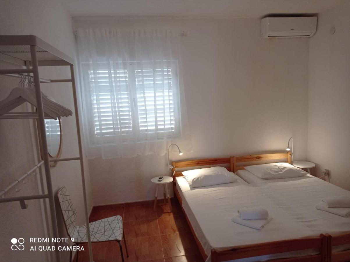 Apartments Angela Makarska Esterno foto