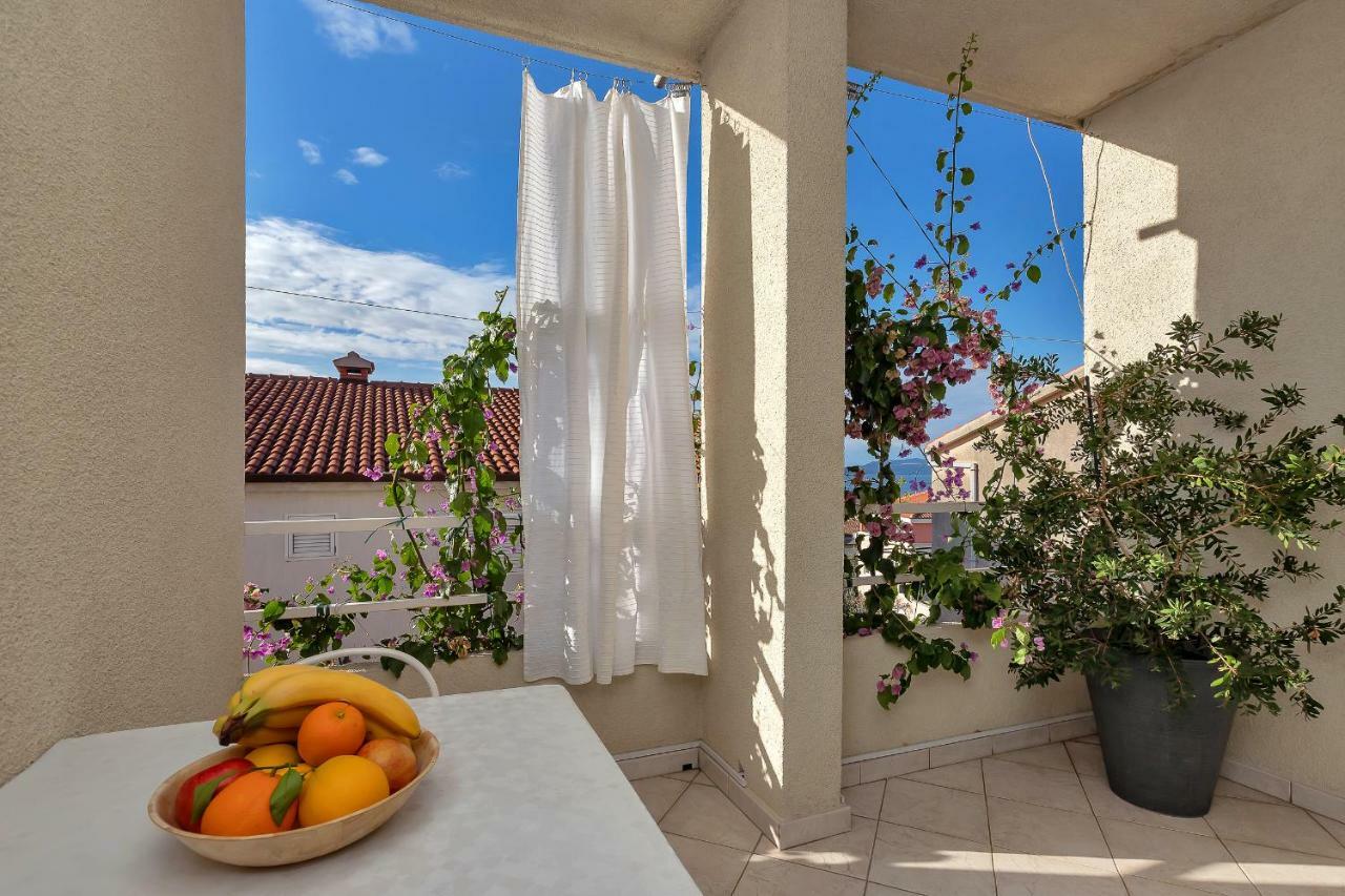 Apartments Angela Makarska Esterno foto