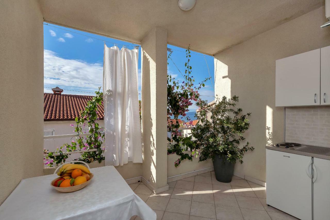 Apartments Angela Makarska Esterno foto
